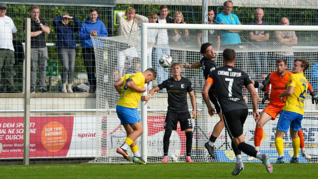 Der FSV punktet weiter für den Klassenerhalt 31 Der FSV punktet weiter für den Klassenerhalt 31