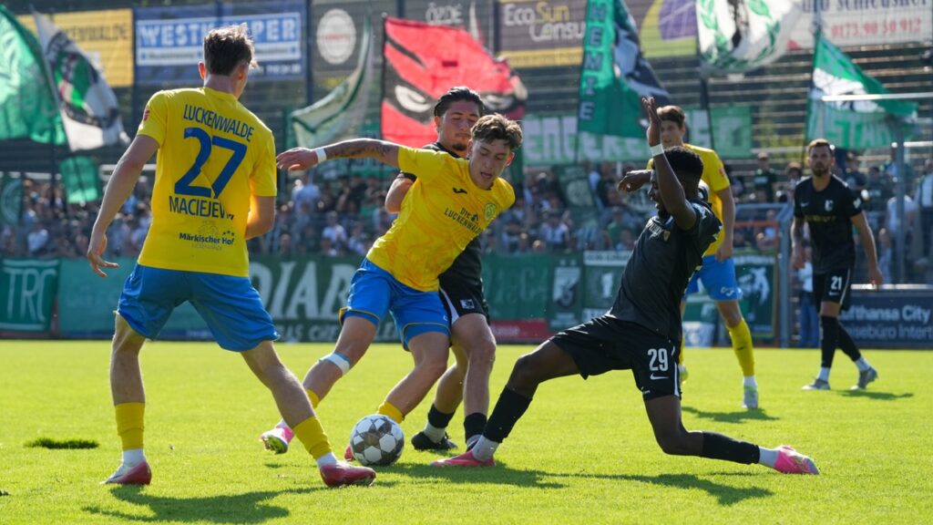 Der FSV punktet weiter für den Klassenerhalt 24 Der FSV punktet weiter für den Klassenerhalt 24