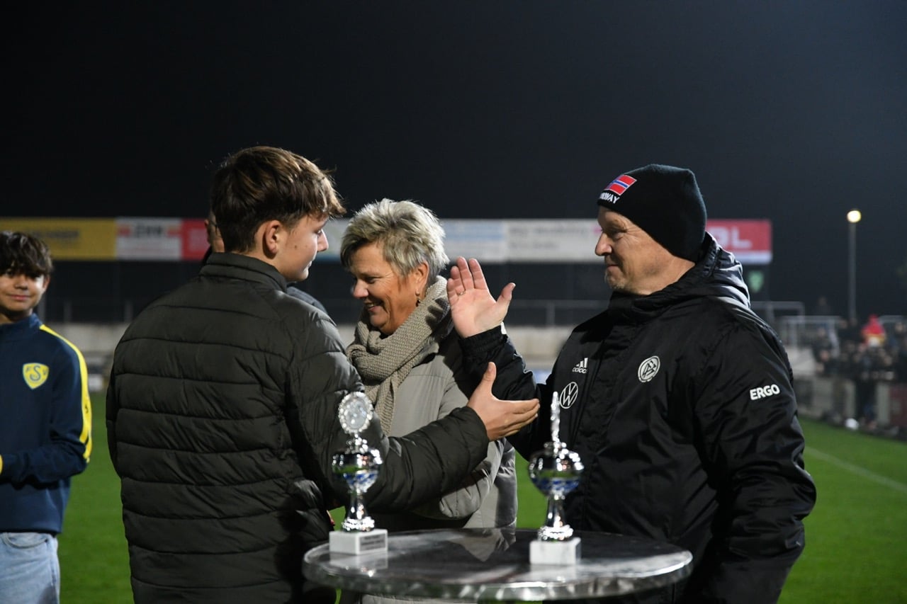 Schüler des Kooperationspartners geehrt 12