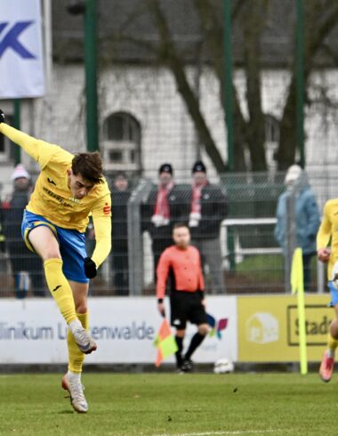 Tim Maciejewski nominiert für Tor des Monats Dezember 1