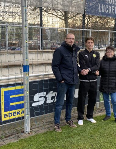 Partnerschaft mit EDEKA Strauß 16