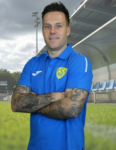 Aaron Bogdan 1