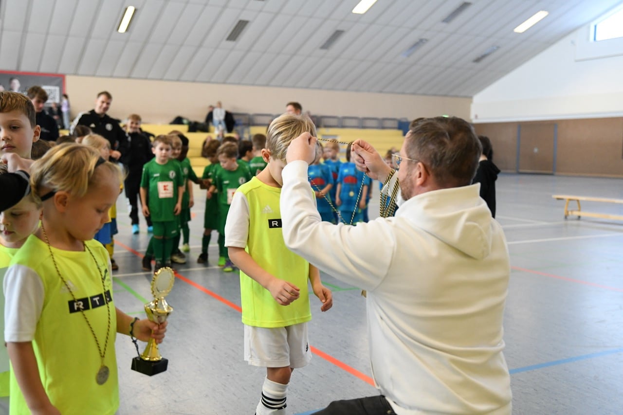 Fortuna Biesdorf gewinnt RS Fliesen-Design Cup 35 Fortuna Biesdorf gewinnt RS Fliesen-Design Cup 35