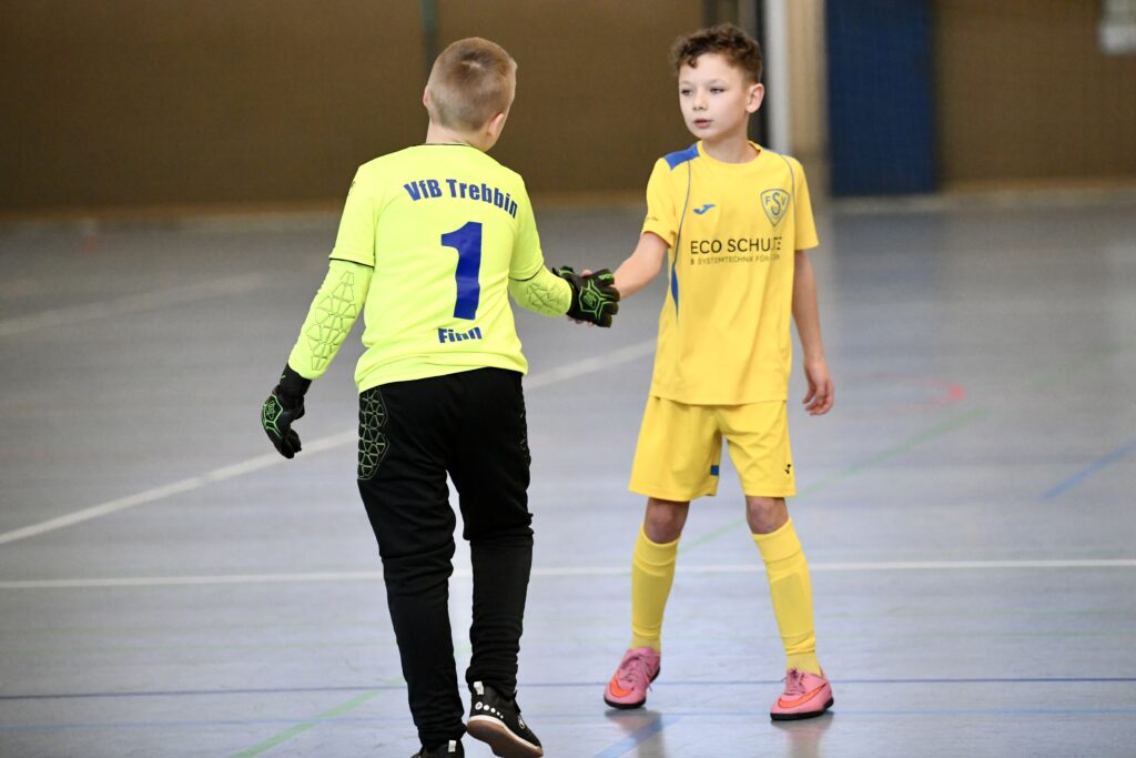 Ludwigsfelder FC gewinnt Sandro-Schleusner-Cup  26