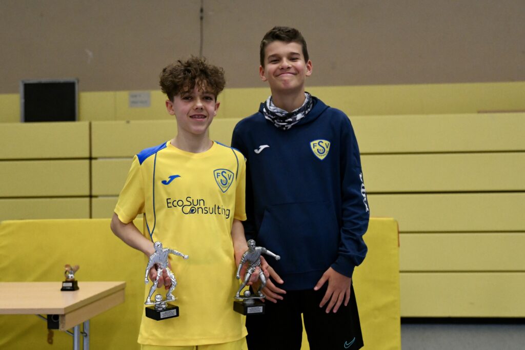 SG Blau-Weiß Beelitz ist Sieger beim Hotel Märkischer Hof-Cup 63