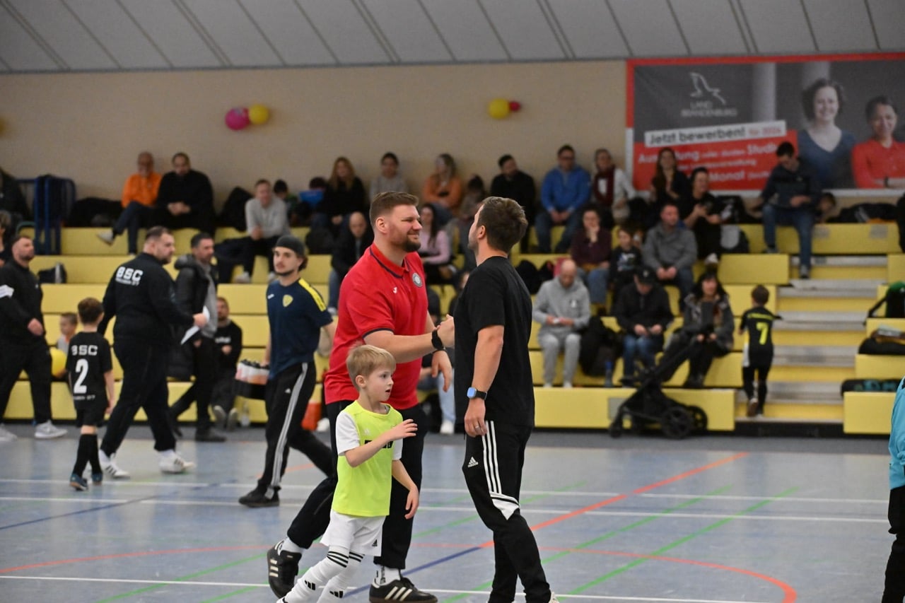 Viktoria Jüterbog gewinnt den dm-Cup der F2-Junioren 82