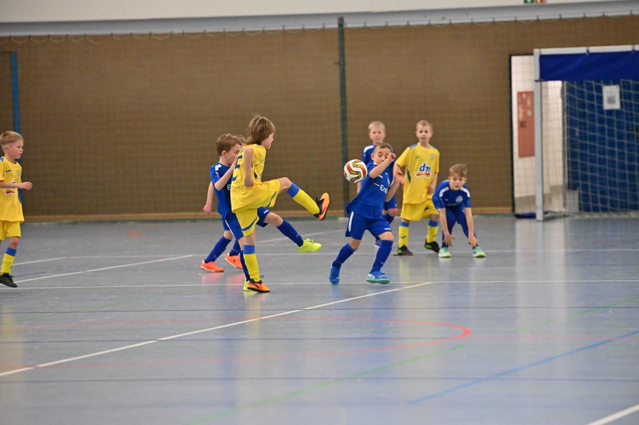 Viktoria Jüterbog gewinnt den dm-Cup der F2-Junioren 97