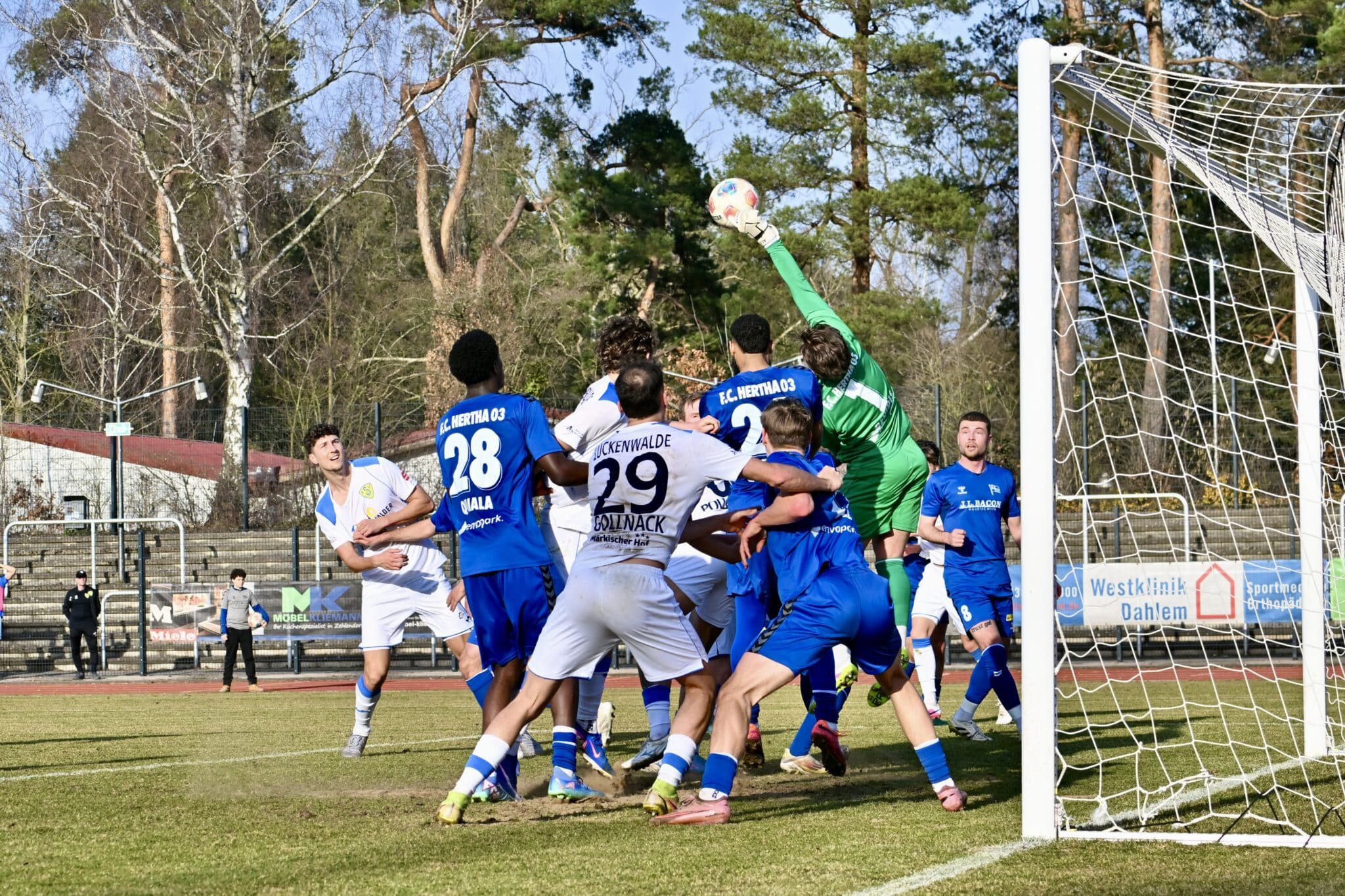 Möglichen Siegen gegen zehn einsatzstarke Zehlendorfer aus der Hand gegeben 42