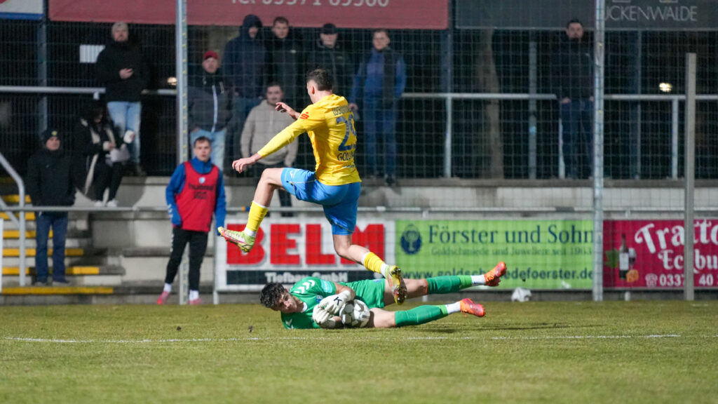 Remis im Nachholspiel gegen Magdeburg 5 Remis im Nachholspiel gegen Magdeburg 5