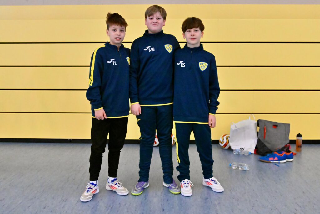 Lübben siegt beim EcoSun Consulting- Cup 75 Lübben siegt beim EcoSun Consulting- Cup 75