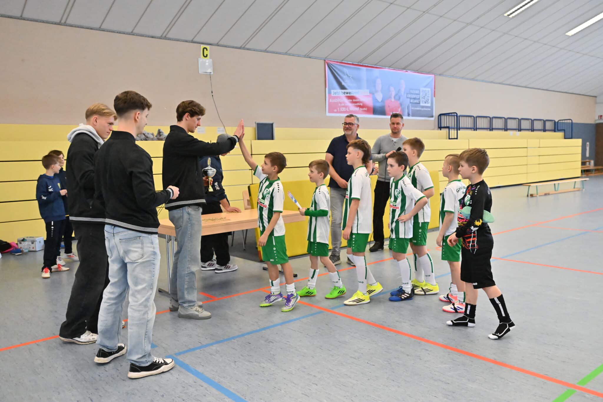 Lübben siegt beim EcoSun Consulting- Cup 13 Lübben siegt beim EcoSun Consulting- Cup 13