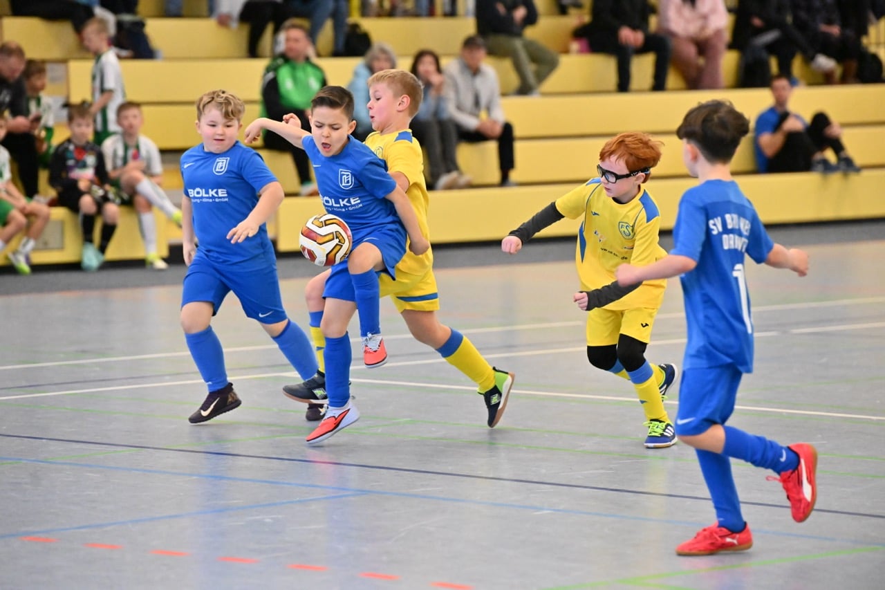 Lübben siegt beim EcoSun Consulting- Cup 25 Lübben siegt beim EcoSun Consulting- Cup 25