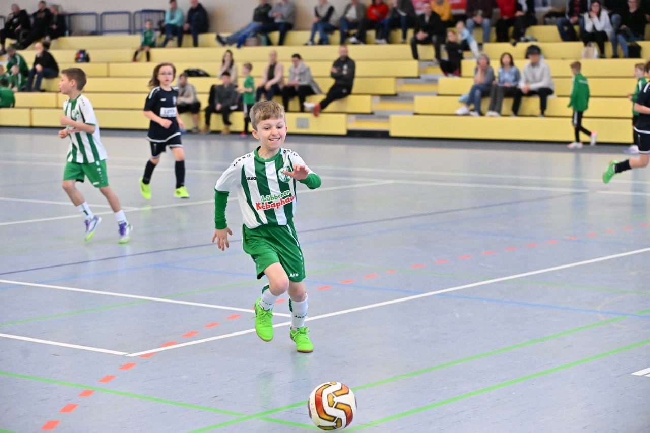 Lübben siegt beim EcoSun Consulting- Cup 32 Lübben siegt beim EcoSun Consulting- Cup 32