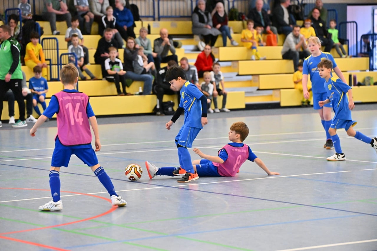 Lübben siegt beim EcoSun Consulting- Cup 49 Lübben siegt beim EcoSun Consulting- Cup 49