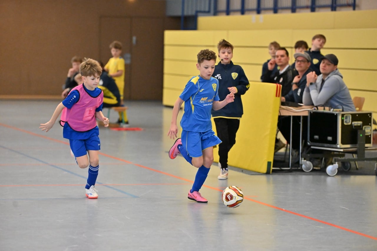 Lübben siegt beim EcoSun Consulting- Cup 50 Lübben siegt beim EcoSun Consulting- Cup 50