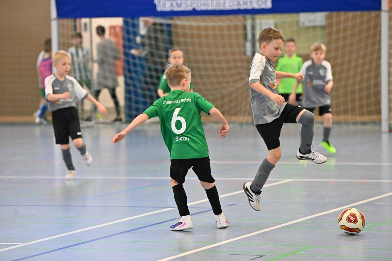 Lübben siegt beim EcoSun Consulting- Cup 64 Lübben siegt beim EcoSun Consulting- Cup 64