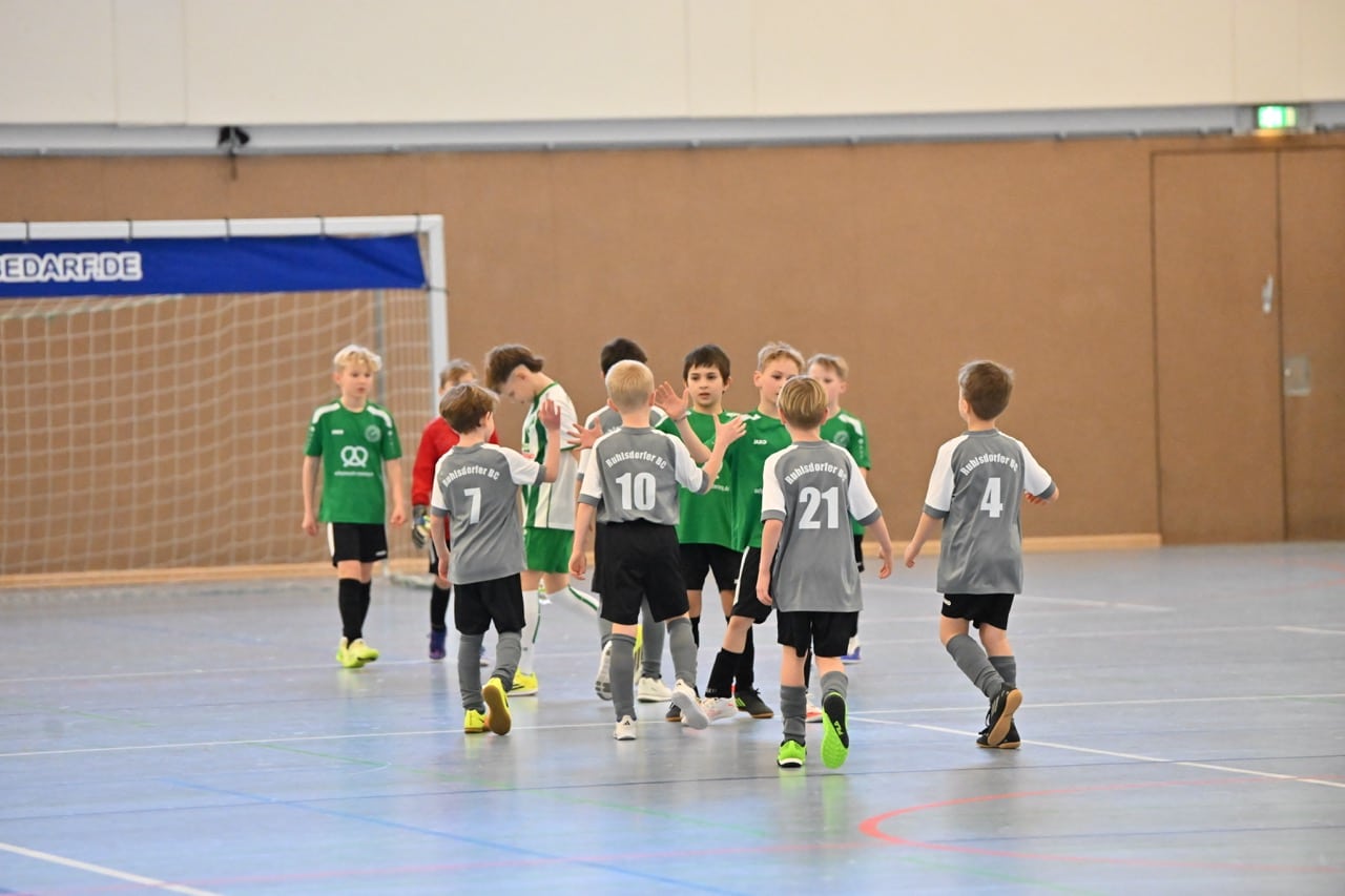 Lübben siegt beim EcoSun Consulting- Cup 72 Lübben siegt beim EcoSun Consulting- Cup 72