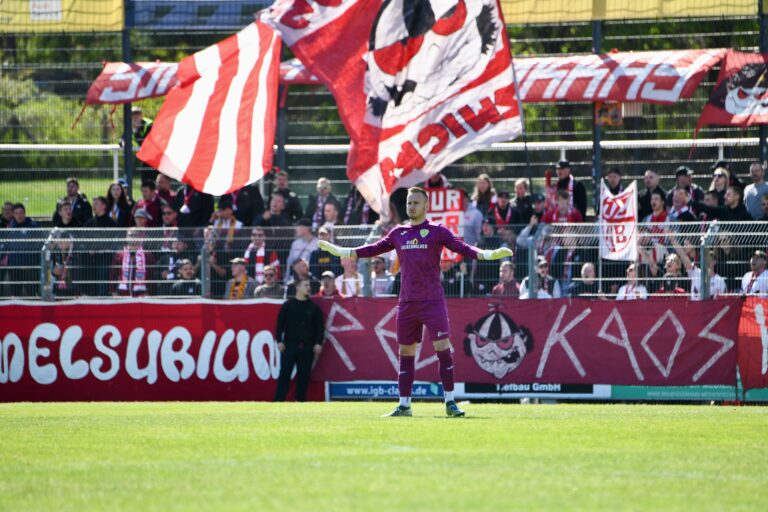 Nach Sonntagsschuss entführen die Westsachsen alle drei Punkte 4