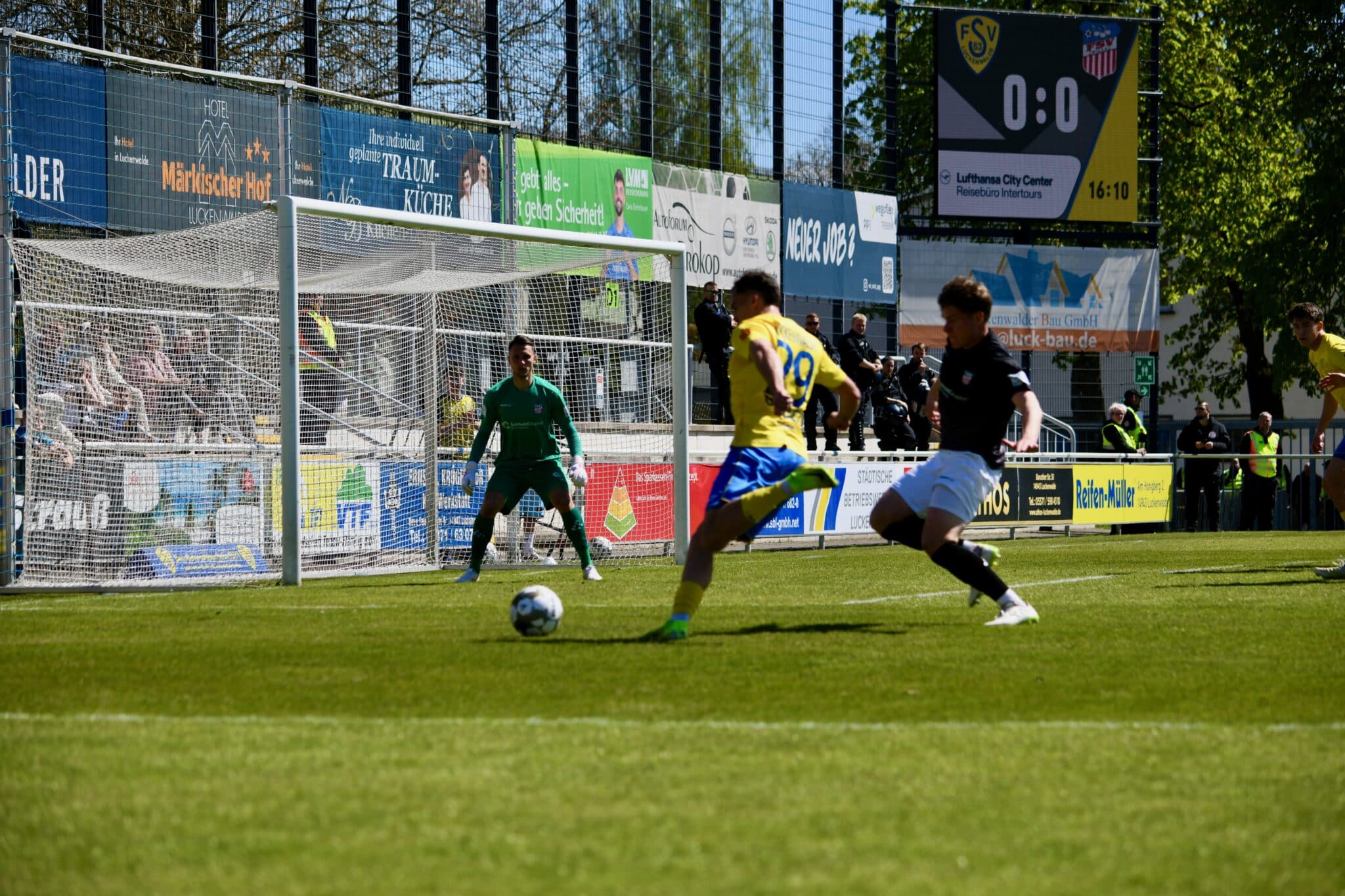 Nach Sonntagsschuss entführen die Westsachsen alle drei Punkte 13