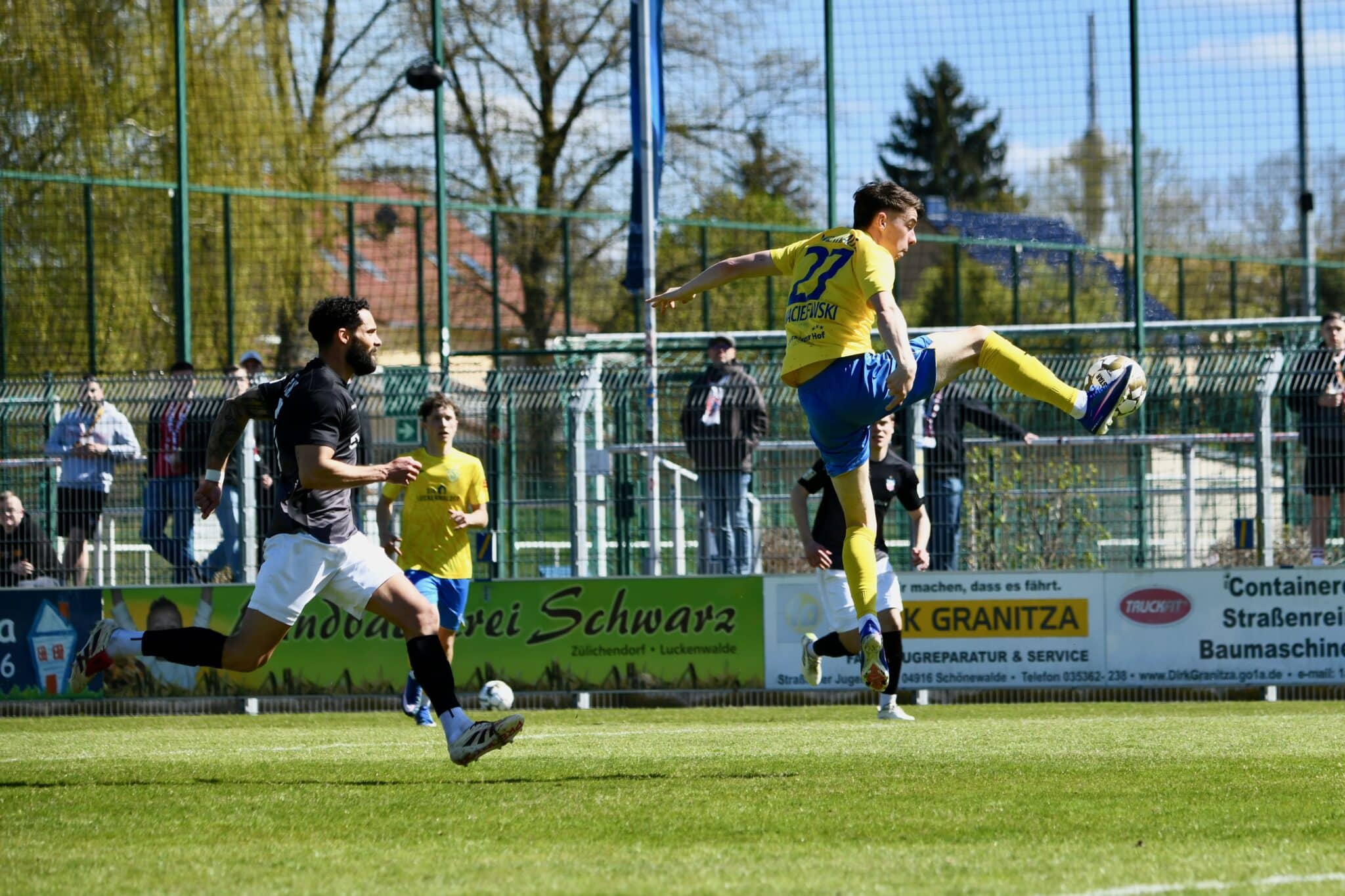 Nach Sonntagsschuss entführen die Westsachsen alle drei Punkte 23