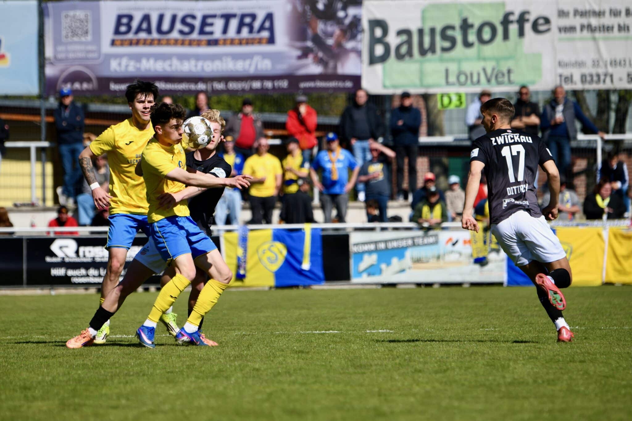 Nach Sonntagsschuss entführen die Westsachsen alle drei Punkte 33