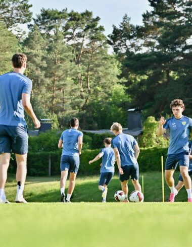 Trainingsauftakt bei der Ersten 12