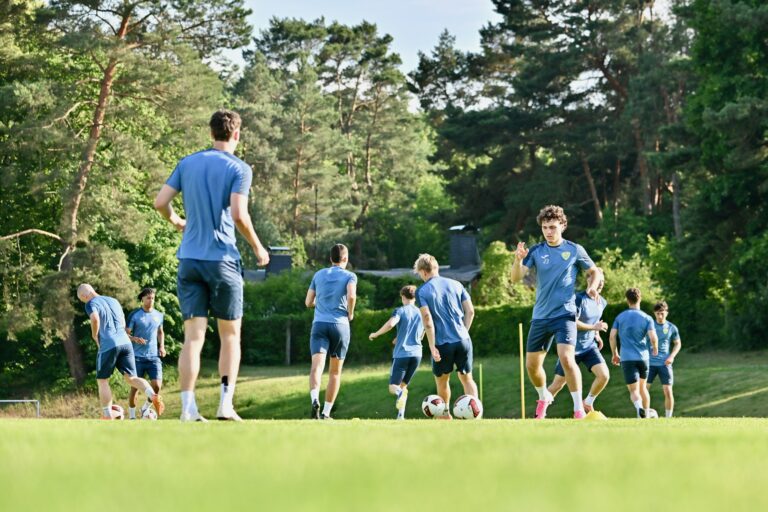 Trainingsauftakt bei der Ersten 1