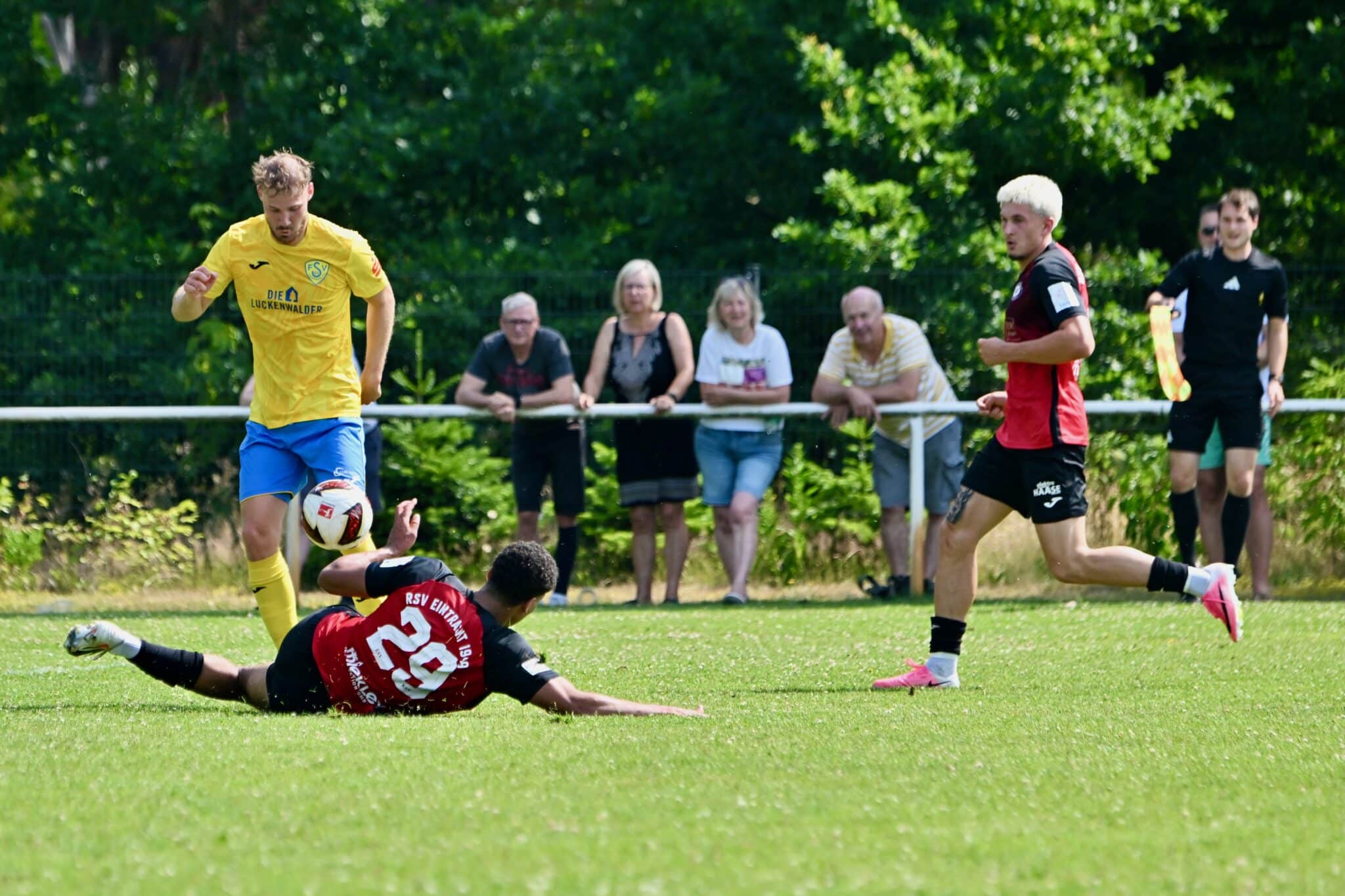Test gegen RSV Eintracht endet torlos 17