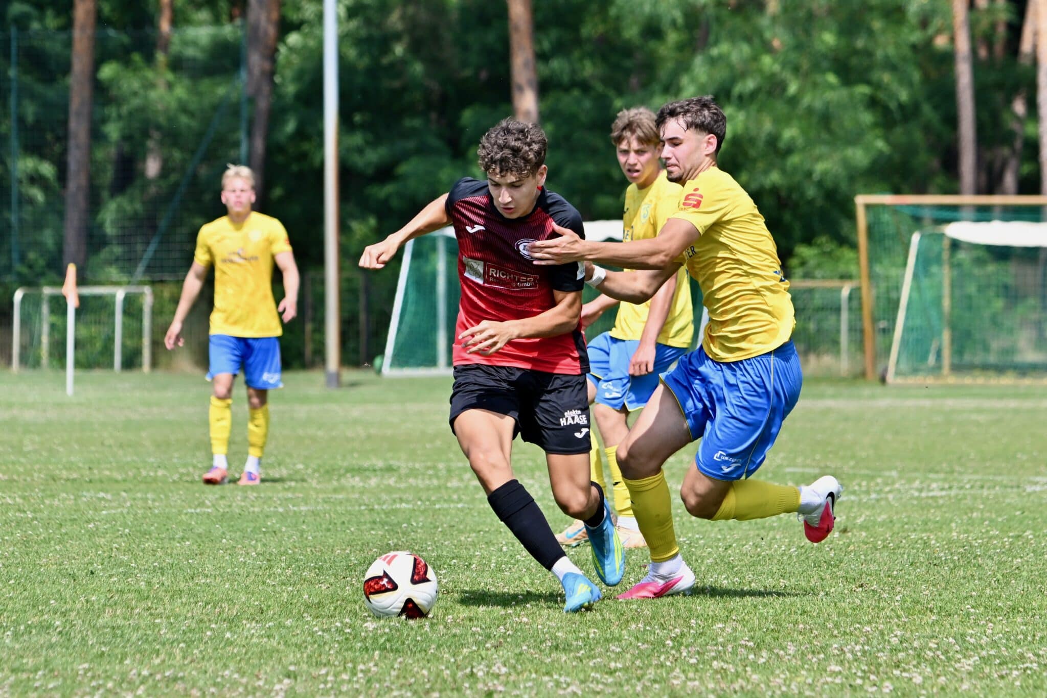 Test gegen RSV Eintracht endet torlos 24