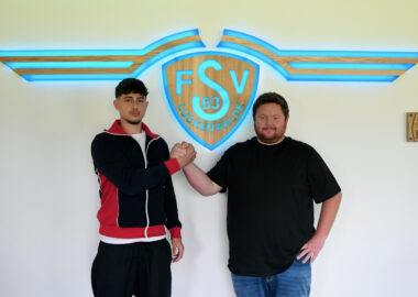 Wir verpflichten Simo Collins! 1
