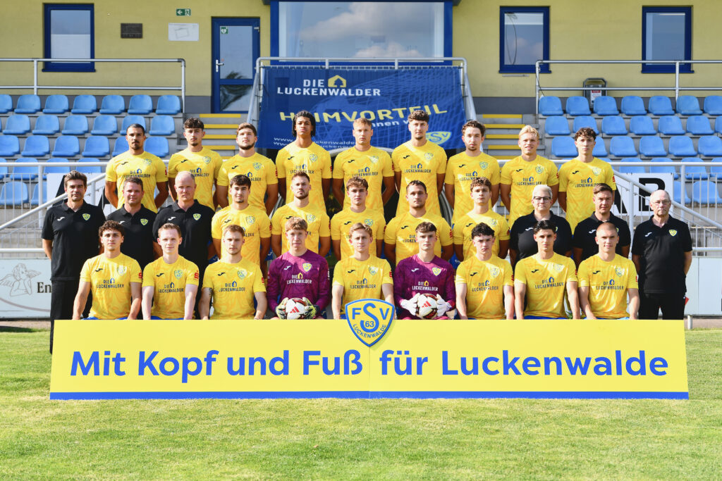 Mannschaftsfoto der Saison 2026/27 1