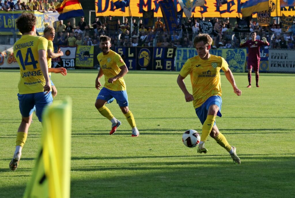Trotz verdienter Niederlage gegen den Meister verhaltener Optimismus 21