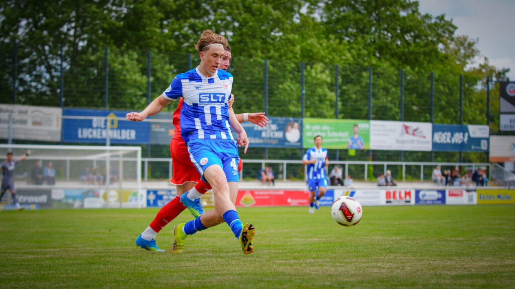 Regionalliga-Mannschaft gewinnt den 4. Luckenwalder Turmpokal 10 Regionalliga-Mannschaft gewinnt den 4. Luckenwalder Turmpokal 10