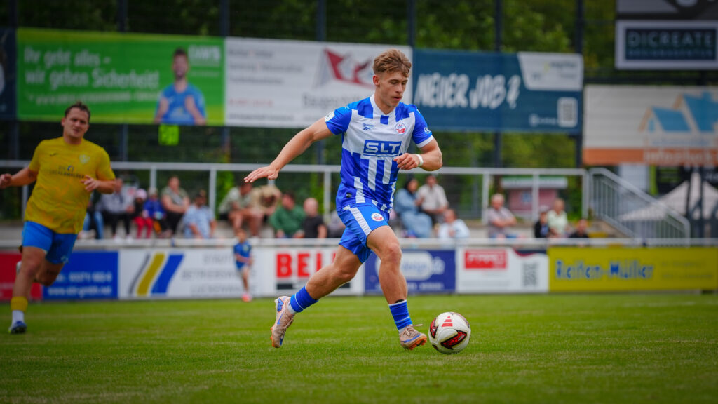 Regionalliga-Mannschaft gewinnt den 4. Luckenwalder Turmpokal 35 Regionalliga-Mannschaft gewinnt den 4. Luckenwalder Turmpokal 35