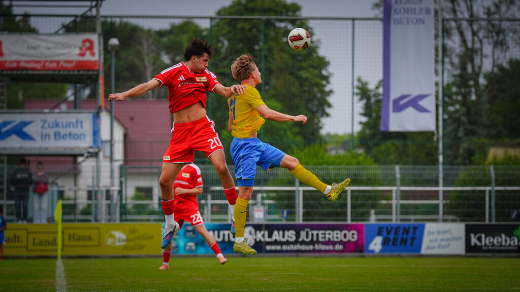 Regionalliga-Mannschaft gewinnt den 4. Luckenwalder Turmpokal 50 Regionalliga-Mannschaft gewinnt den 4. Luckenwalder Turmpokal 50