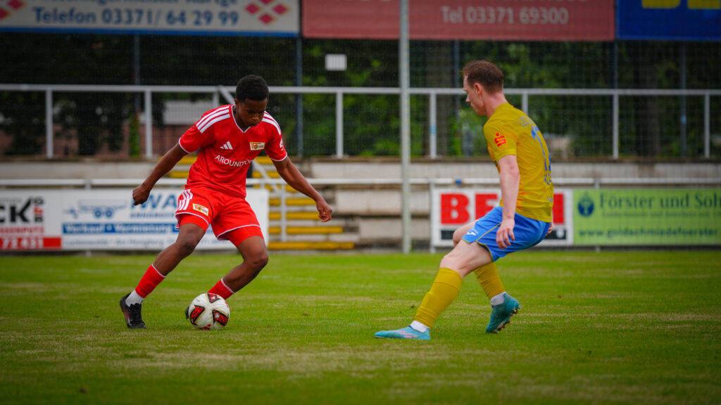 Regionalliga-Mannschaft gewinnt den 4. Luckenwalder Turmpokal 62 Regionalliga-Mannschaft gewinnt den 4. Luckenwalder Turmpokal 62