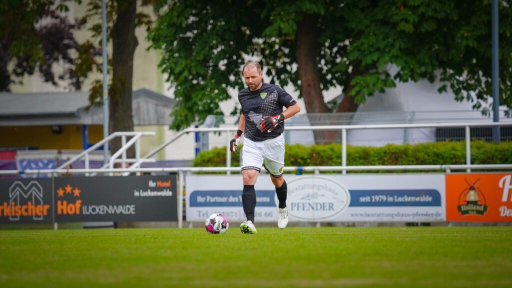 Viele Tore und schöner Fußball beim Legendenspiel 14