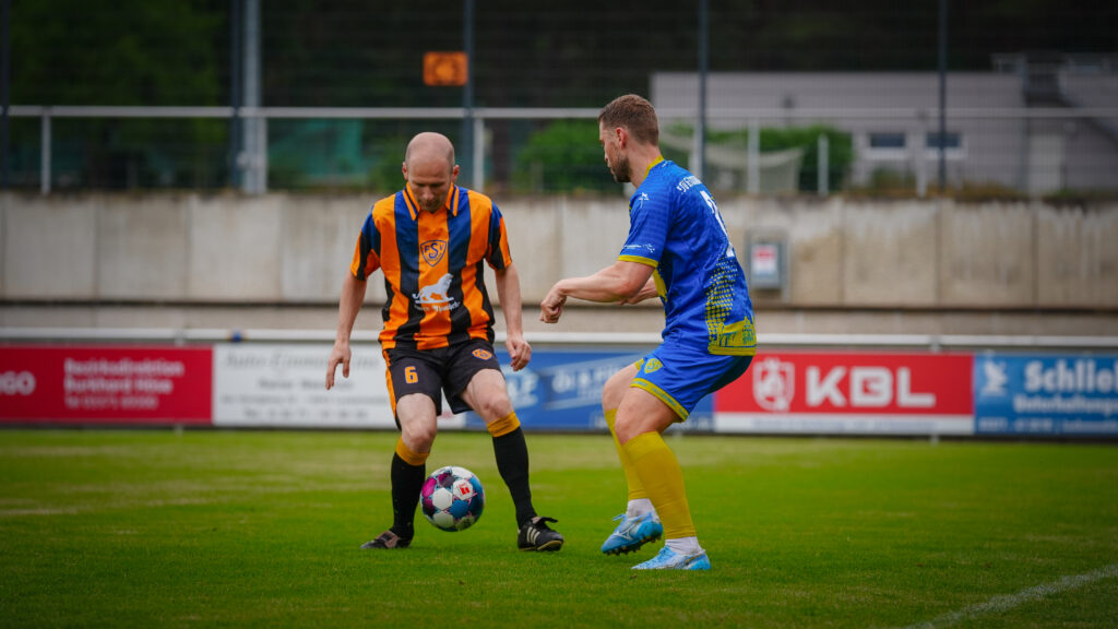 Viele Tore und schöner Fußball beim Legendenspiel 33