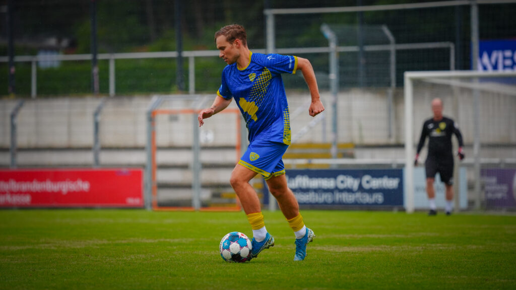 Viele Tore und schöner Fußball beim Legendenspiel 55