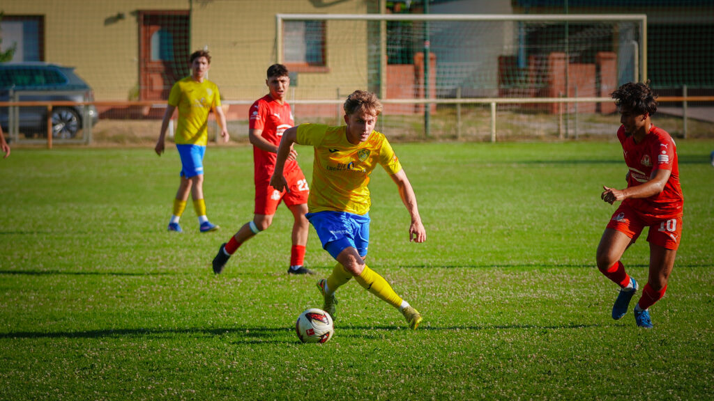FSV trennt sich im Testspiel mit 1:1-Unentschieden von Optik Rathenow 23
