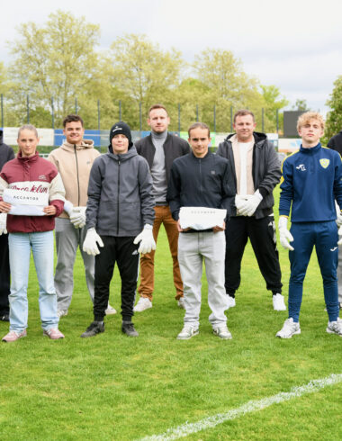 Firma Accantos neuer Partner für Torwarthandschuhe 3