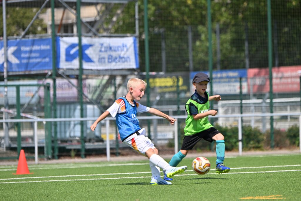 Erfolgreiche vierte Auflage des FSV-Feriencamps ausgebucht 18 Erfolgreiche vierte Auflage des FSV-Feriencamps ausgebucht 18