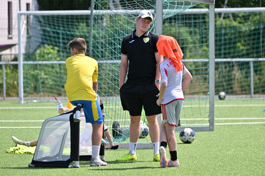 Erfolgreiche vierte Auflage des FSV-Feriencamps ausgebucht 27 Erfolgreiche vierte Auflage des FSV-Feriencamps ausgebucht 27
