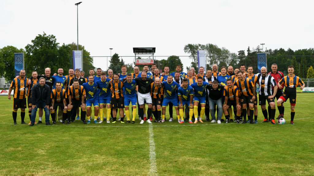 Viele Tore und schöner Fußball beim Legendenspiel