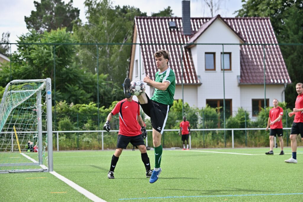 Team um Ronny Körtge gewinnt den 4. Cup der Firmen 40