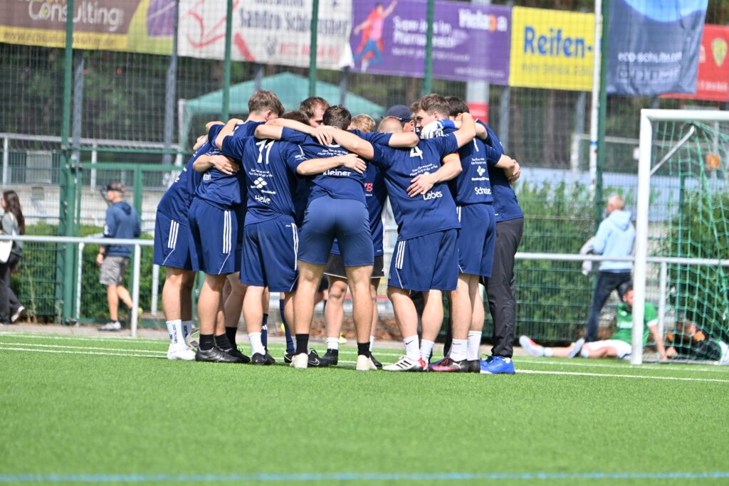 Team um Ronny Körtge gewinnt den 4. Cup der Firmen 52