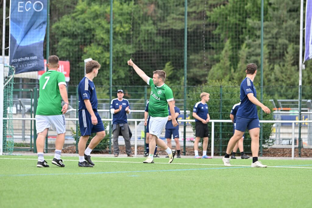 Team um Ronny Körtge gewinnt den 4. Cup der Firmen 87