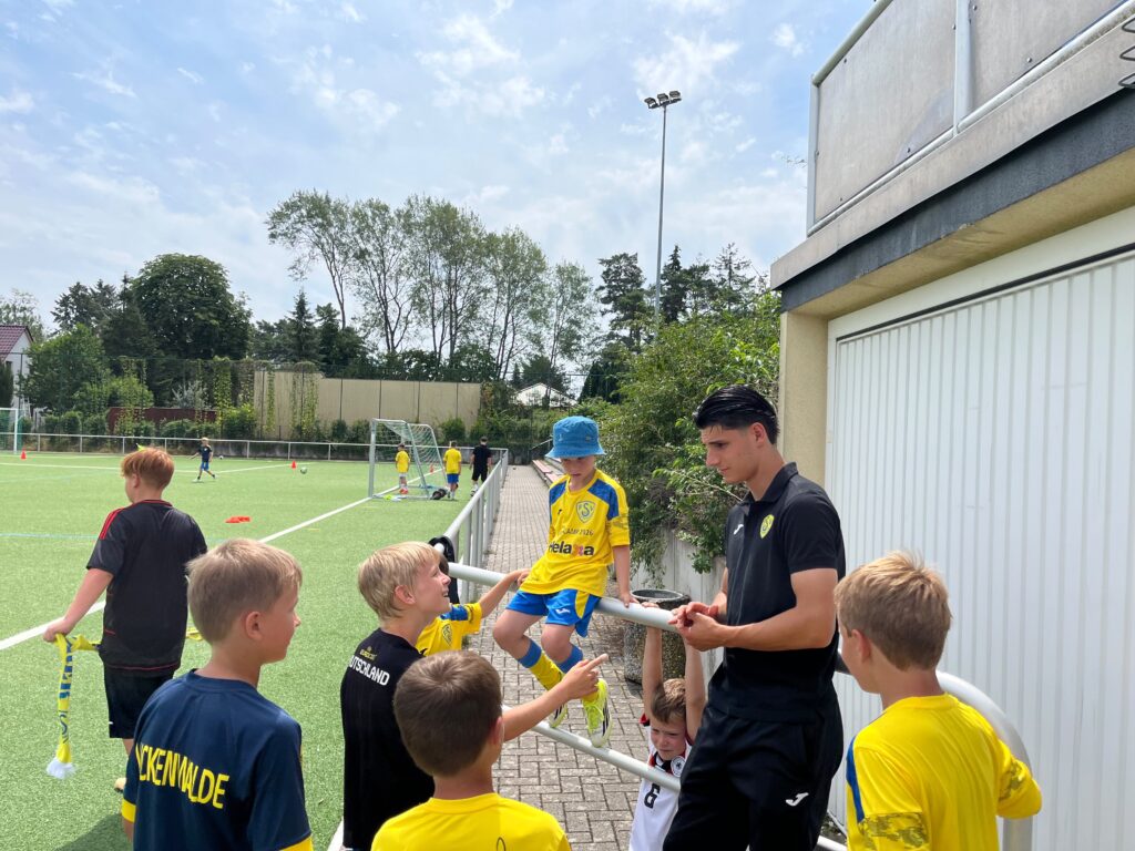 Erfolgreiche vierte Auflage des FSV-Feriencamps ausgebucht 55 Erfolgreiche vierte Auflage des FSV-Feriencamps ausgebucht 55