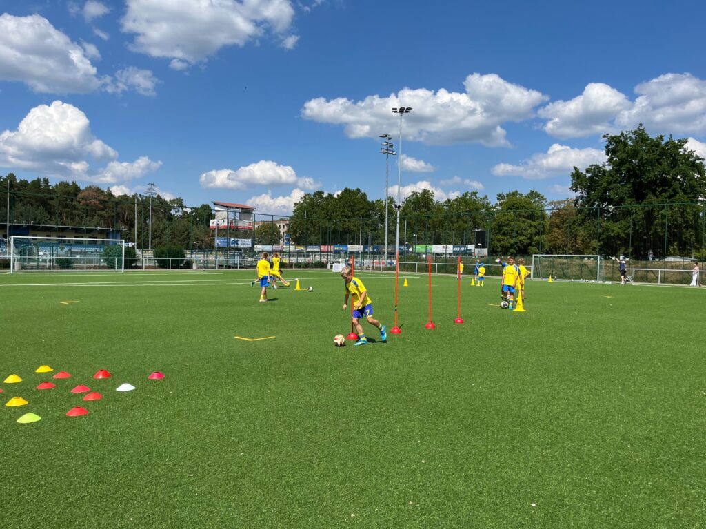 Erfolgreiche vierte Auflage des FSV-Feriencamps ausgebucht 50 Erfolgreiche vierte Auflage des FSV-Feriencamps ausgebucht 50