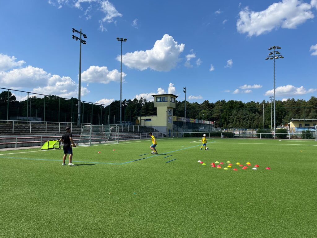 Erfolgreiche vierte Auflage des FSV-Feriencamps ausgebucht 49 Erfolgreiche vierte Auflage des FSV-Feriencamps ausgebucht 49